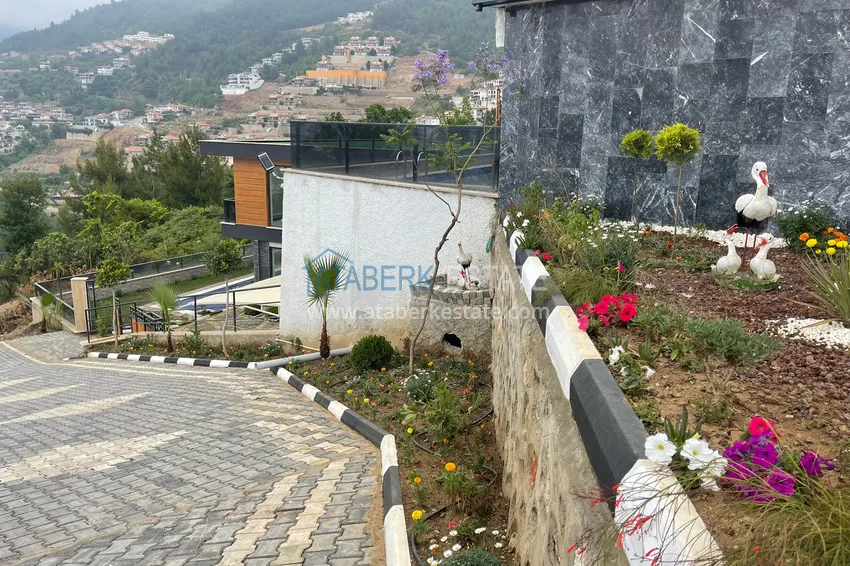 Люксовые виллы от застройщика в Алании – район Бекташ 34 