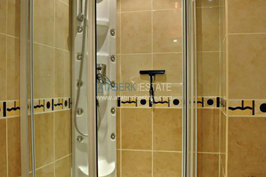 Приобрести Двухуровневый пентхаус в районе Тосмур с мебелью, видом на море и горы 18 