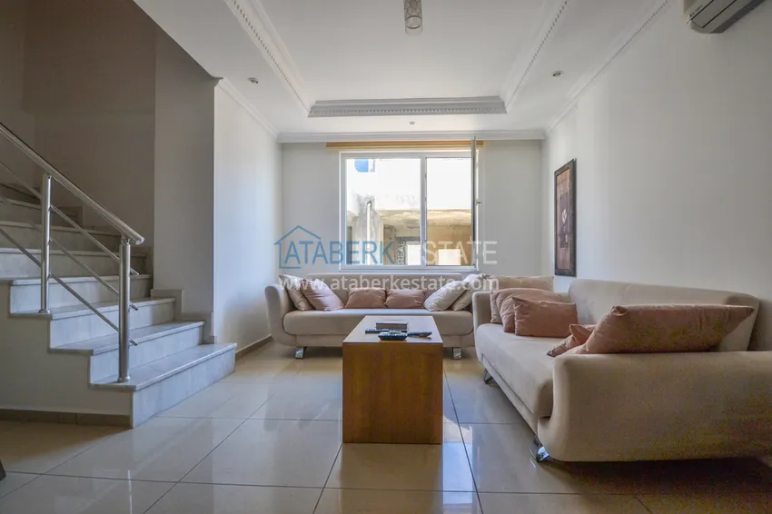 Приобрести Квартира - дуплекс в центре Алании с мебелью, личной сауной и видом на море 2