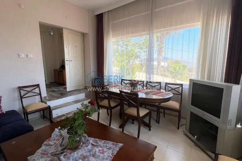 Приобрести Двухэтажная вилла в районе Демирташ с садиком и великолепным видом на море 1 