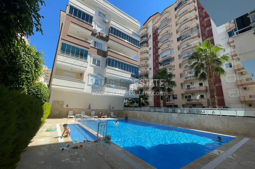 Квартира двухкомнатная с мебелью в комплексе рядом с морем в Махмутларе 2