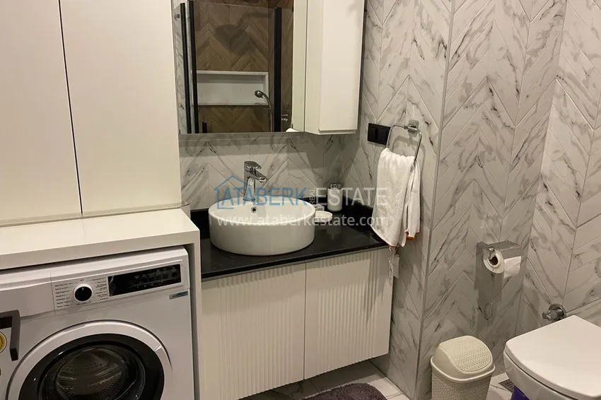 Приобрести В центре Алании на долгосрочную аренду сдаётся двухкомнатная квартира. Максимум 3 человека А1 28