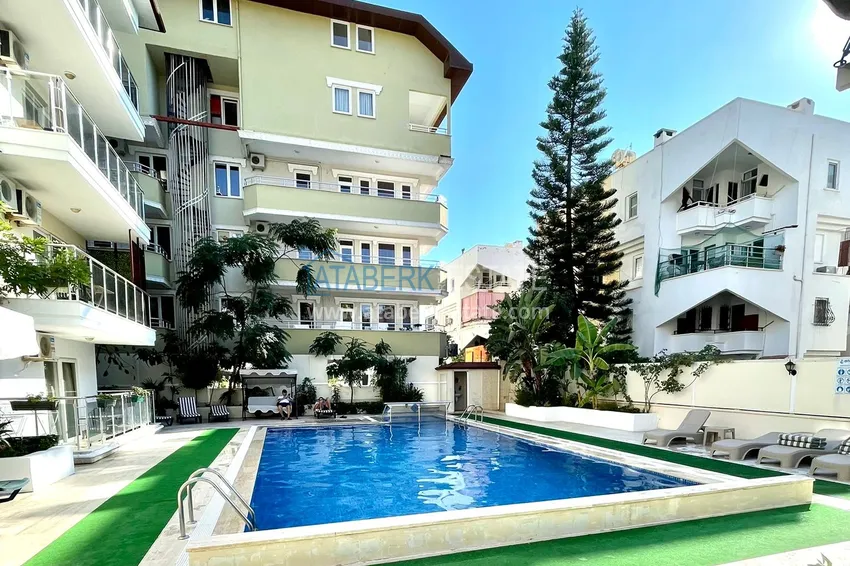 Квартиры в районе Оба с новой мебелью и дизайнерским ремонтом в уютном жилом комплексе 1 