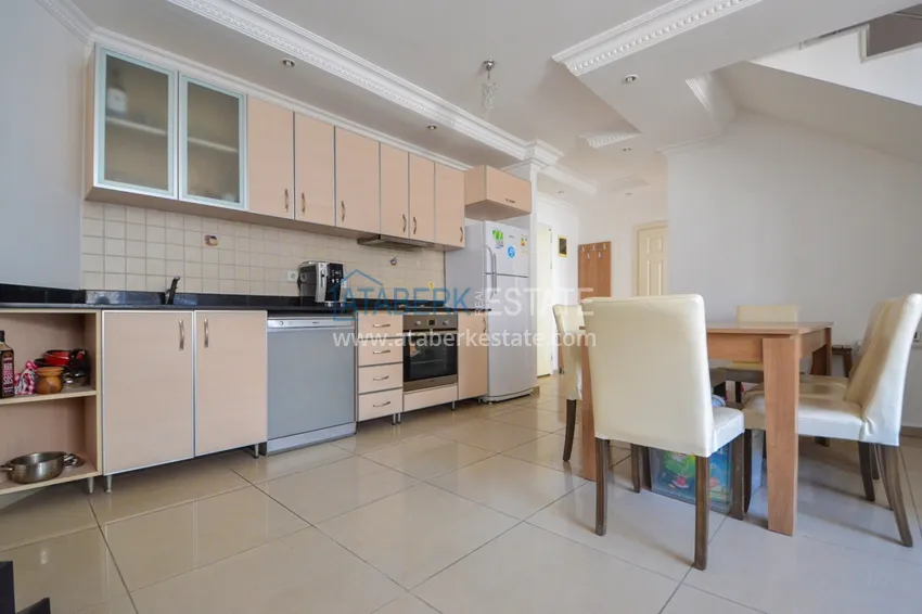 Приобрести Квартира - дуплекс в центре Алании с мебелью, личной сауной и видом на море 4