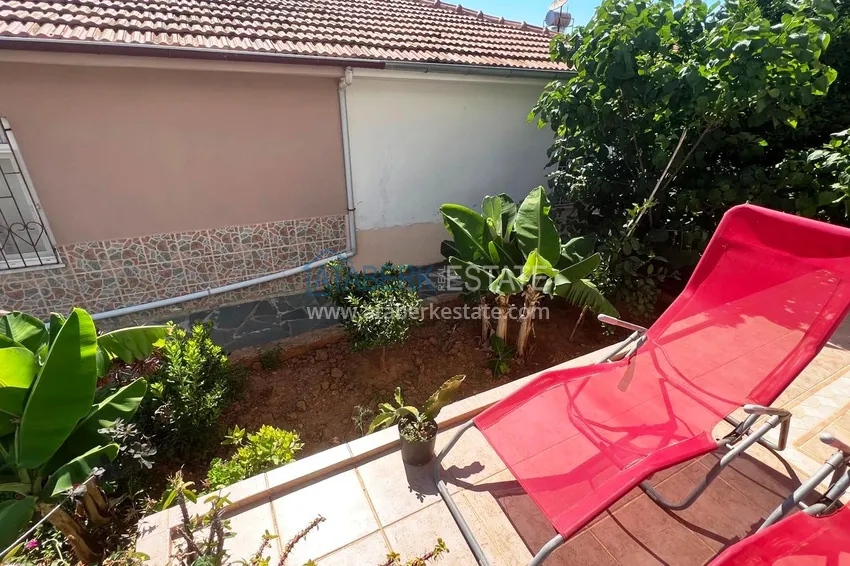 Двухэтажная вилла в районе Демирташ с садиком и великолепным видом на море 3 