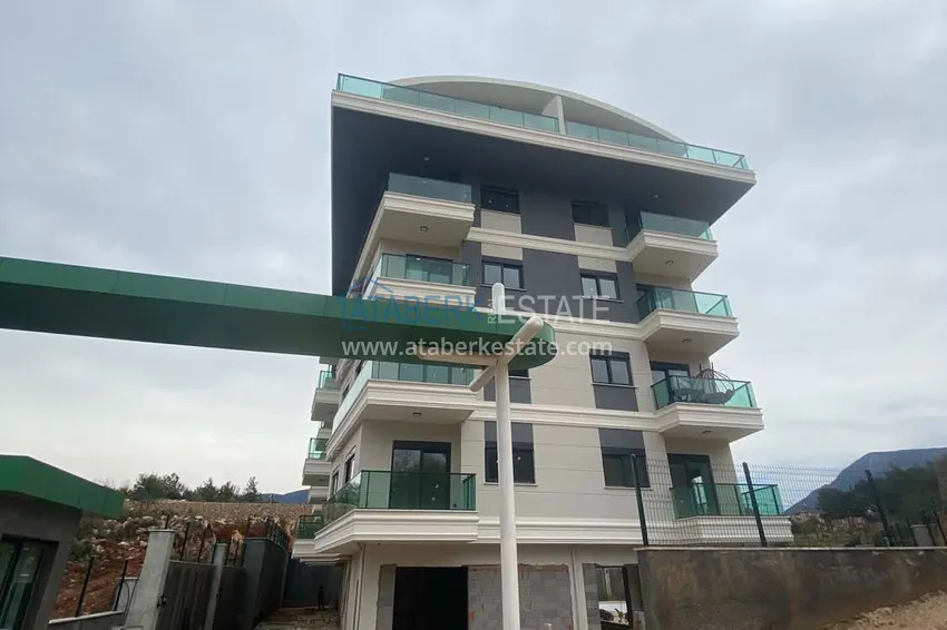 Квартира в районе Оба двухкомнатная с чистовой отделкой и новой мебелью 5