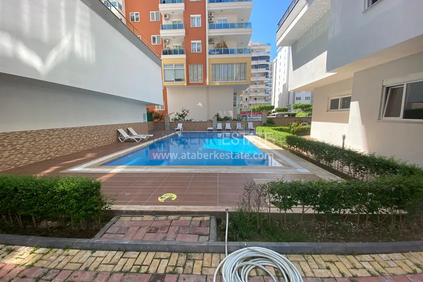 Квартира с мебелью и частичным видом на море, в Махмутларе 3 