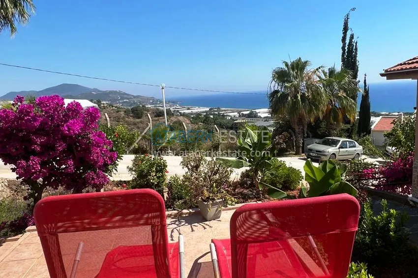 Двухэтажная вилла в районе Демирташ с садиком и великолепным видом на море 4 