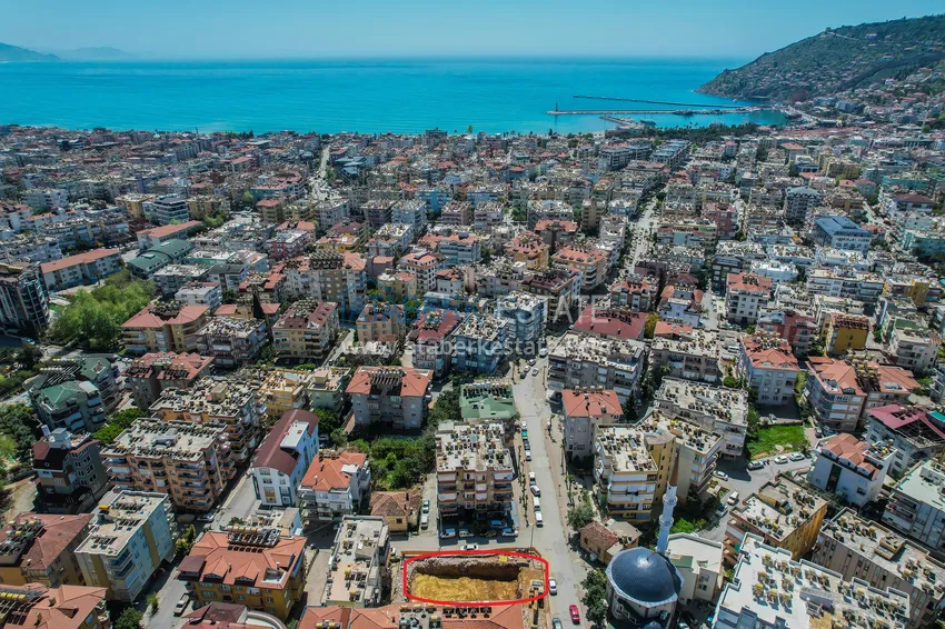 Новый инвестиционно-привлекательный проект в центре Алании, район пляжа Кейкубат 11 