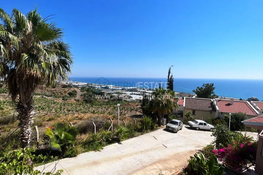 Двухэтажная вилла в районе Демирташ с садиком и великолепным видом на море 7 