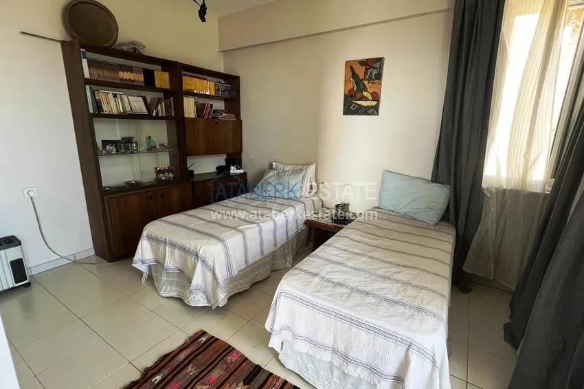 Приобрести Двухэтажная вилла в районе Демирташ с садиком и великолепным видом на море 9 