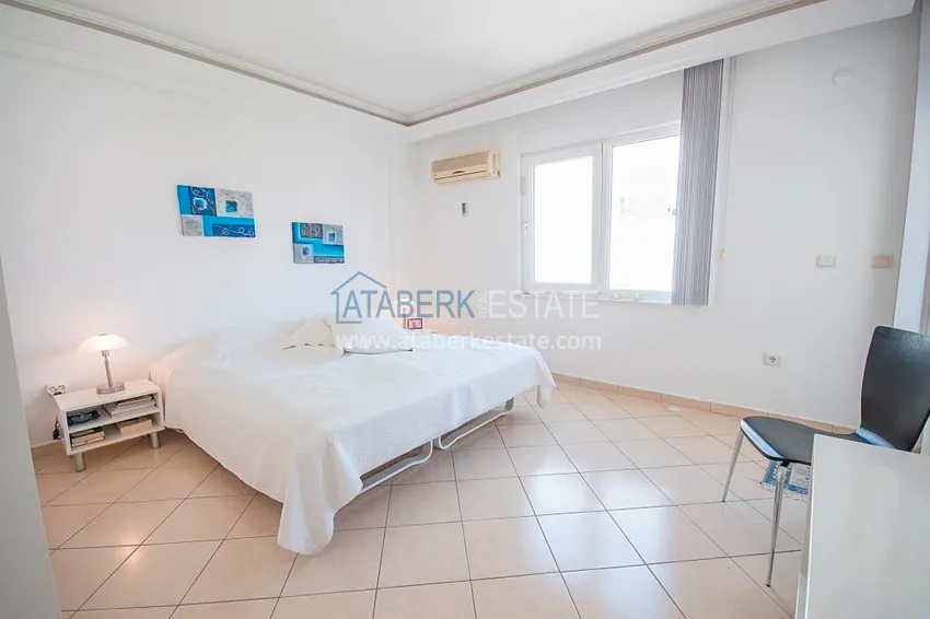 Приобрести Пентхаус-дуплекс в Джикджилли меблированный с частичным видом на море и горы 11 