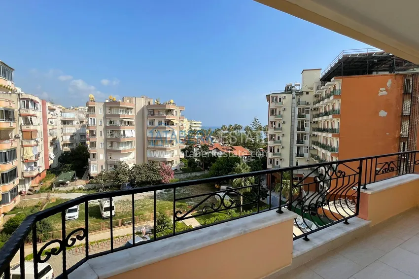 Приобрести Квартира в Махмутларе с видом на море на первой береговой 15 