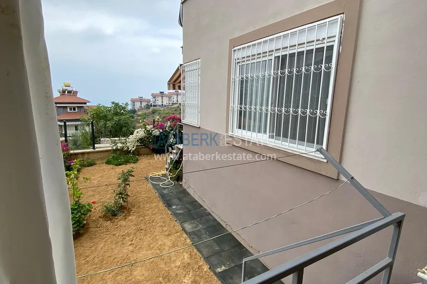 Приобрести Трехкомнатная квартира с современным интерьером в Алании – горный район Тепе 15 