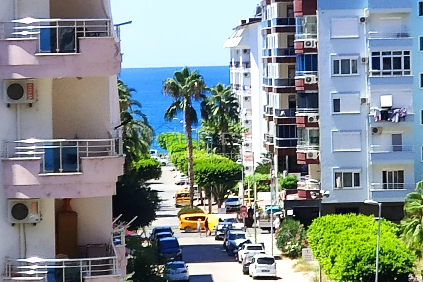 Приобрести Квартира в Махмутларе по приемлемой цене - трехкомнатная с мебелью, вторая береговая 18 