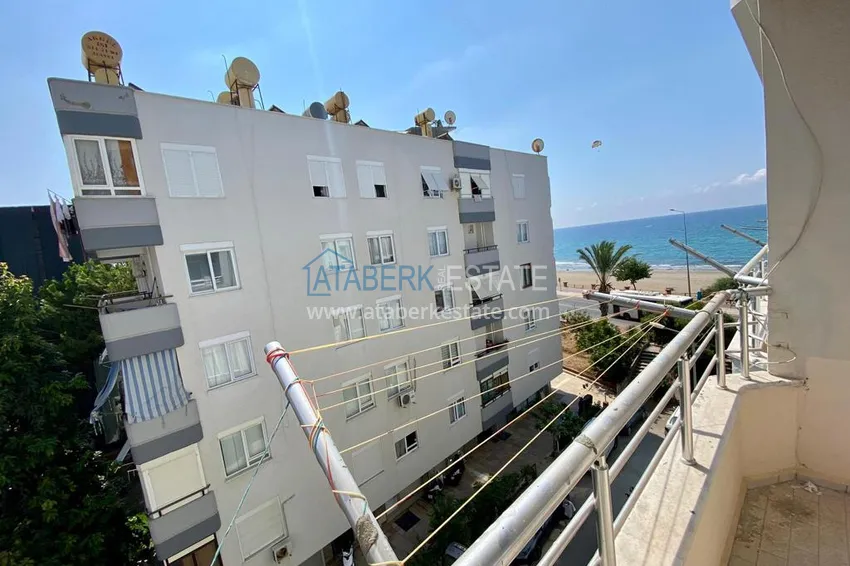 Приобрести Линейная квартира с 3 спальнями и боковым видом на море в районе Оба 16 