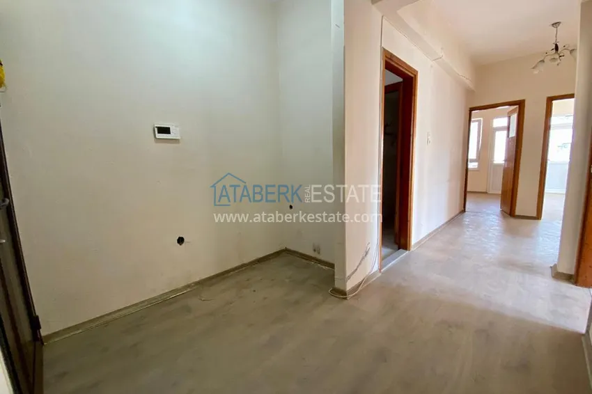 Приобрести Линейная квартира с 3 спальнями и боковым видом на море в районе Оба 1 