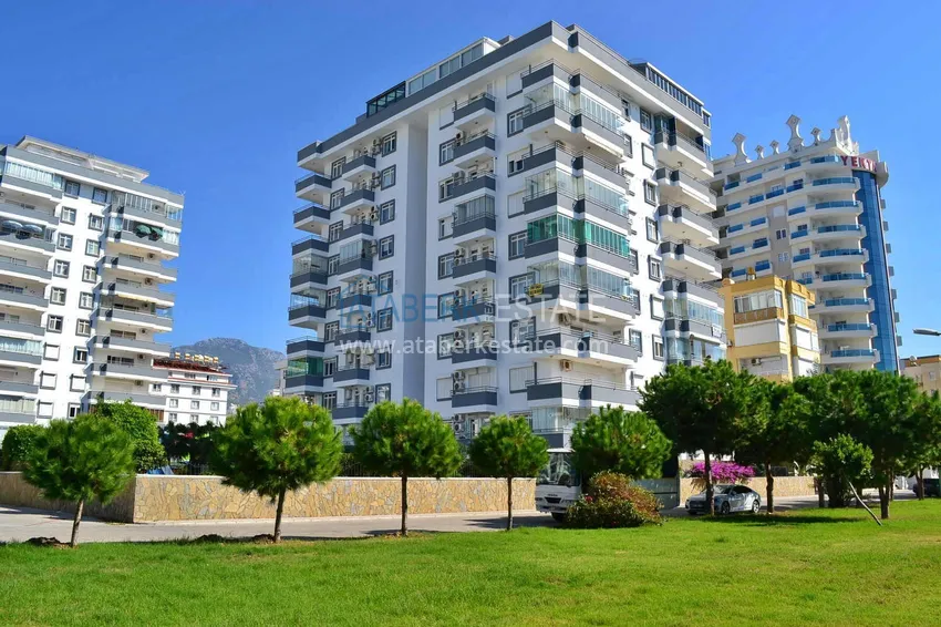 Квартира в Махмутларе меблированная, в комплексе на первой береговой 1 