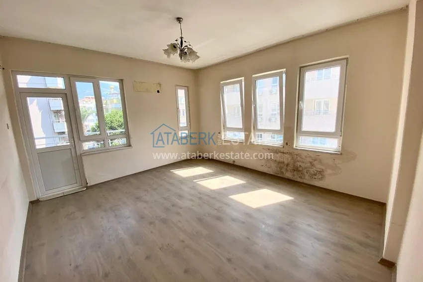 Приобрести Линейная квартира с 3 спальнями и боковым видом на море в районе Оба 2 