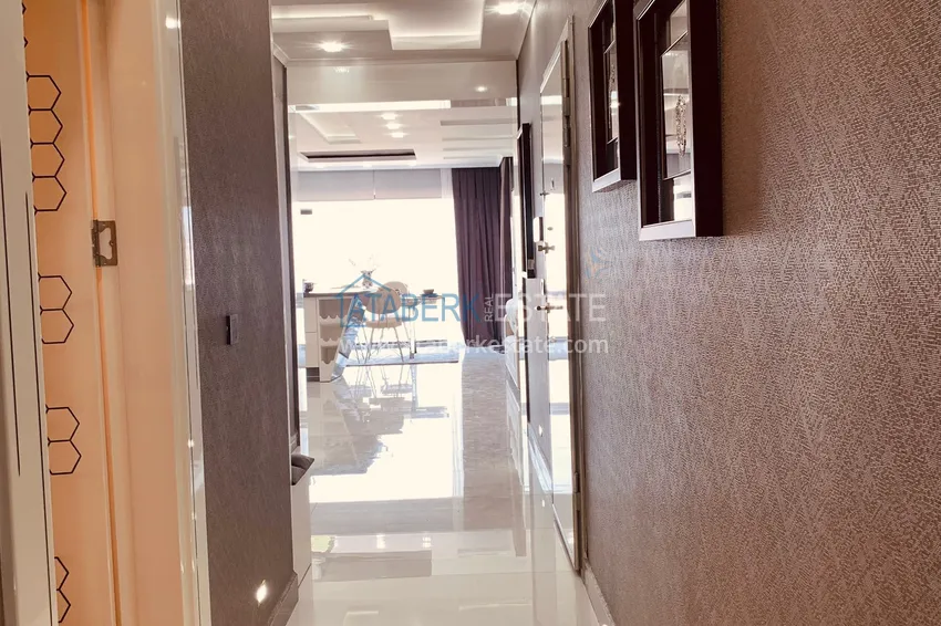 Приобрести Стильная квартира в историческом центре Алании с дизайнерским интерьером и видом на порт 4 