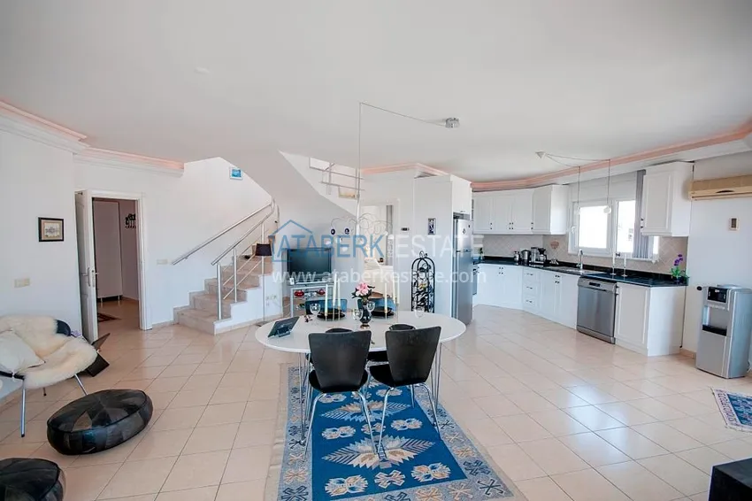 Приобрести Пентхаус-дуплекс в Джикджилли меблированный с частичным видом на море и горы 3 