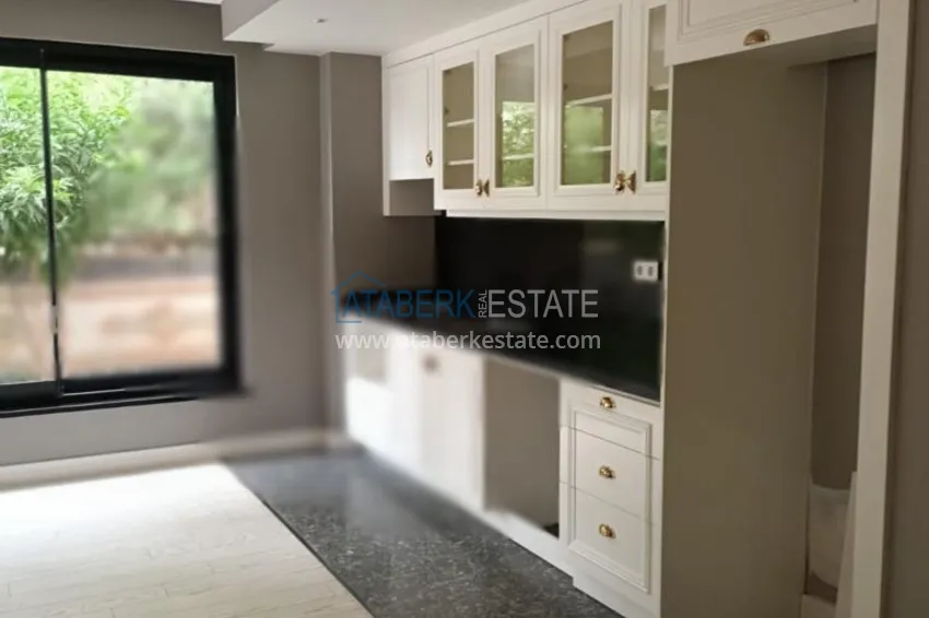 Приобрести Квартира в центре Алании с отдельной кухней и 3 спальнями 3 