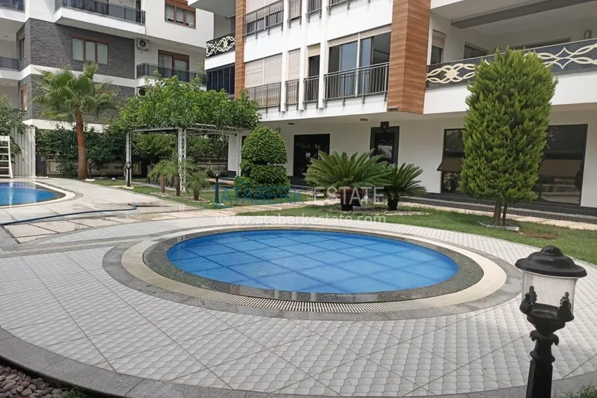 Квартира в центре Алании с отдельной кухней и 3 спальнями 4 