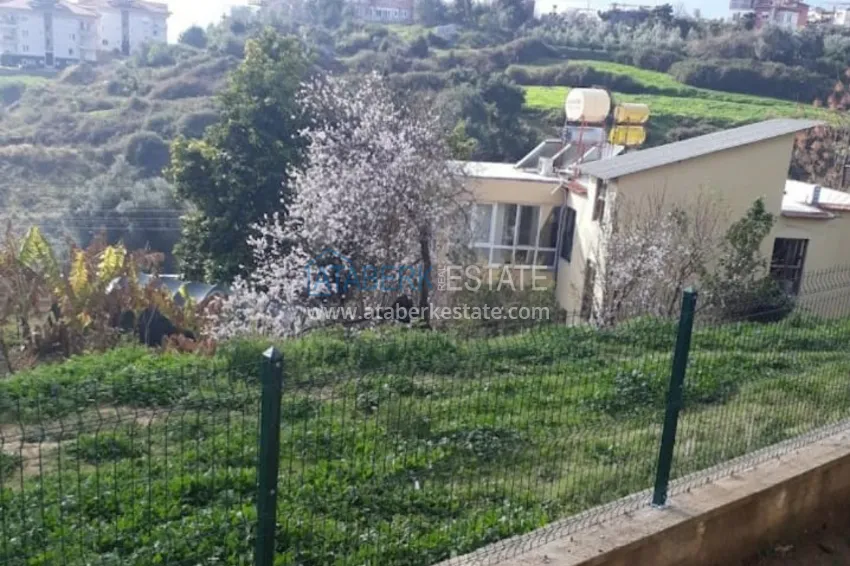 Трехкомнатная квартира с современным интерьером в Алании – горный район Тепе 5 