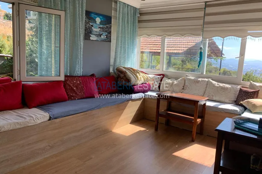 Приобрести Трехэтажный частный дом с панорамным видом в Алании – горный район Бекташ 2 