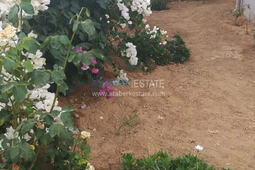 Трехкомнатная квартира с современным интерьером в Алании – горный район Тепе 8 