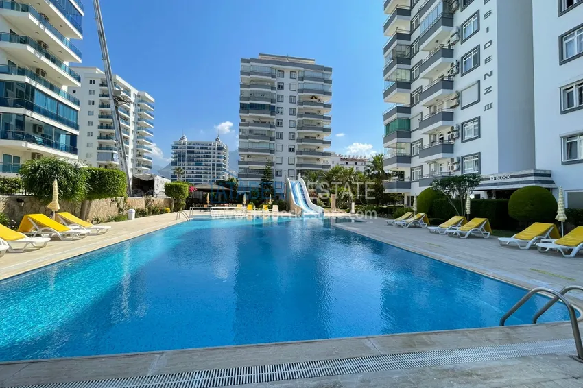 Квартира в Махмутларе меблированная, в комплексе на первой береговой 9 