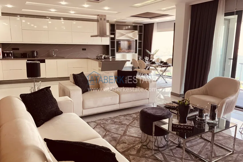 Приобрести Стильная квартира в историческом центре Алании с дизайнерским интерьером и видом на порт 10 