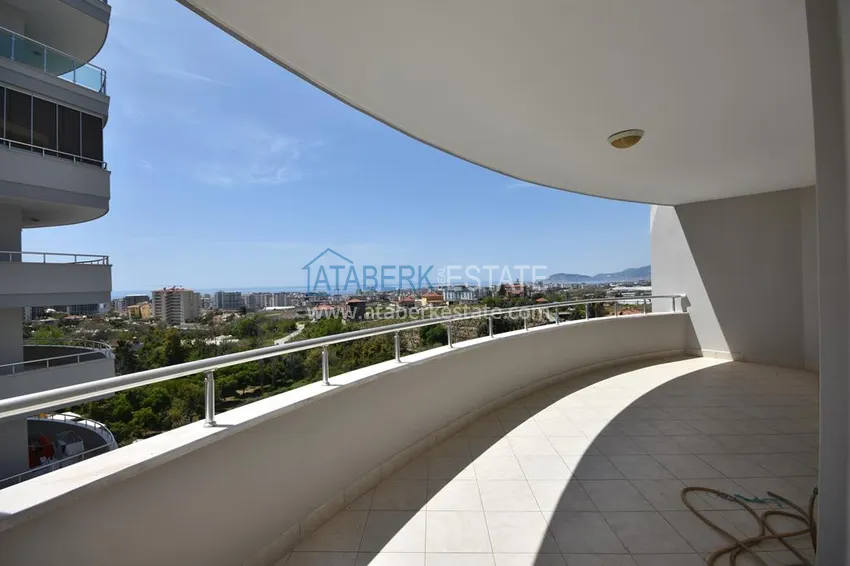 Приобрести Видовые апартаменты с 2 спальнями в районе Махмутлар в благоустроенном комплексе 10 