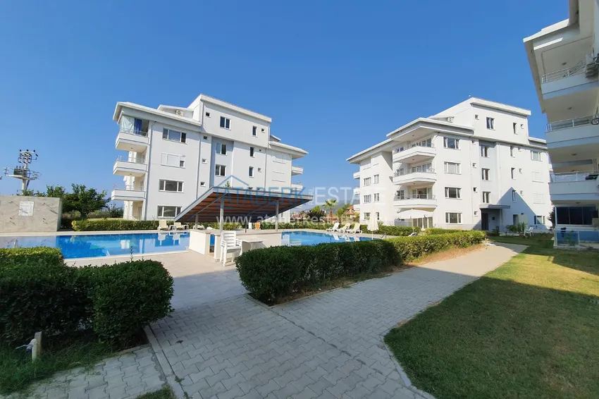 Меблированная квартира с видом на горы в Алании, район Оба в уютном жилом комплексе 3