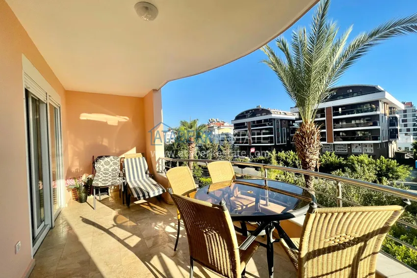 Приобрести Квартира с мебелью и видом на горы в центре Алании 10