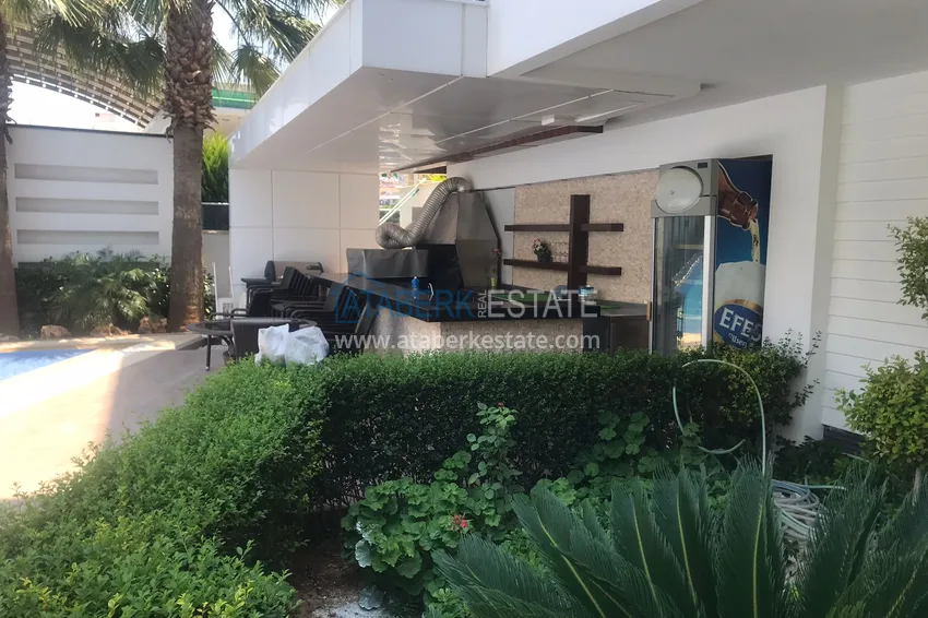 Квартира в районе Оба с мебелью, в современном жилом комплексе 11 