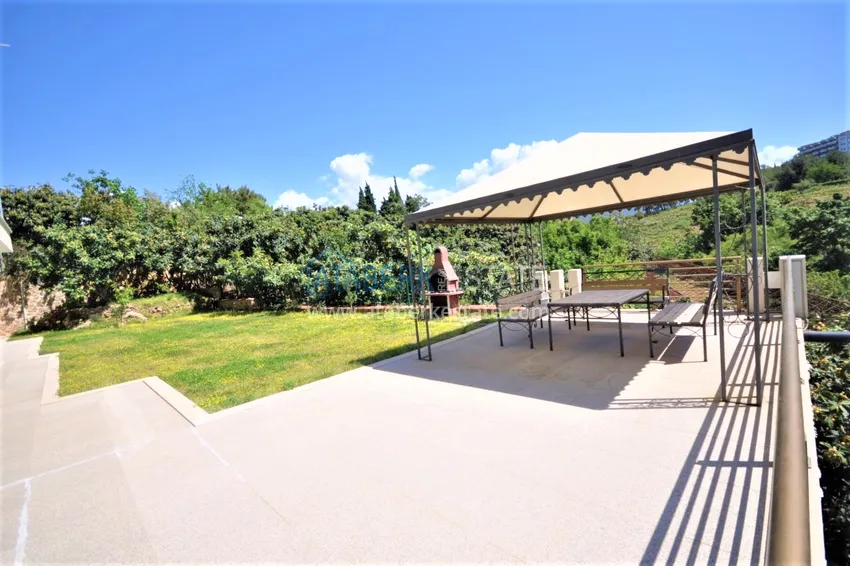 Апартаменты 1+1 с мебелью и видом на горы в районе Кестель, Алания 12 