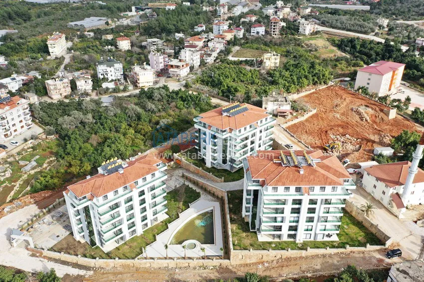 Квартира в Оба с отдельной кухней и видом на горы в комфортабельном комплексе 10 