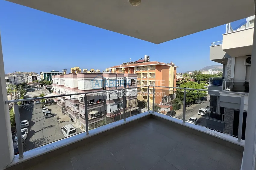 Приобрести Дуплекс 2+1 в молодом комплексе - центр Алании, район пляжа Клеопатра 6