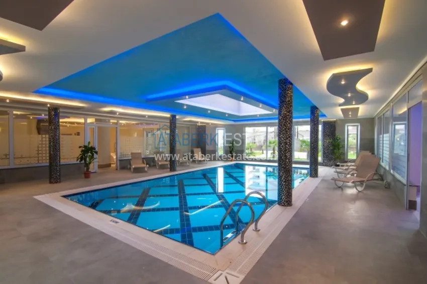 Квартира с мебелью и застекленным балконом - вторая линия от моря в Кестеле 18 