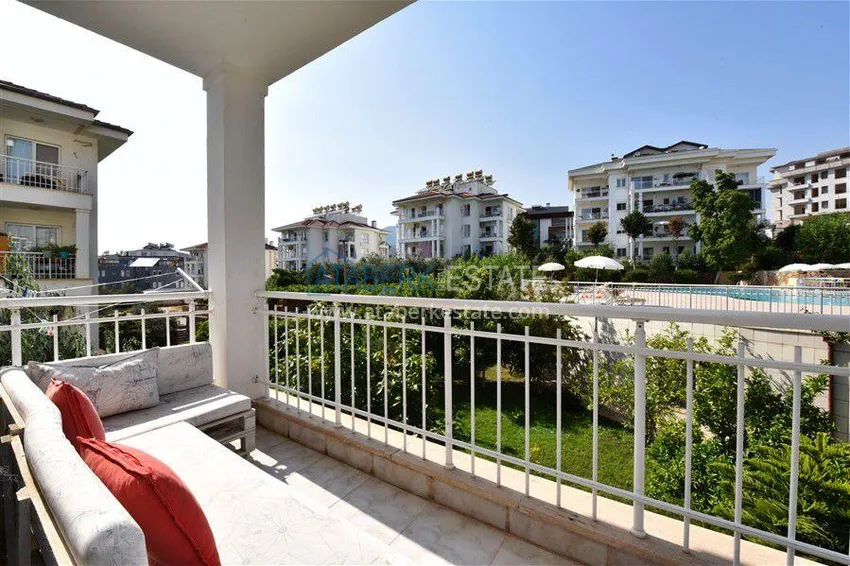 Приобрести Квартира в Оба с застеклённым балконом в уютном комплексе 18 