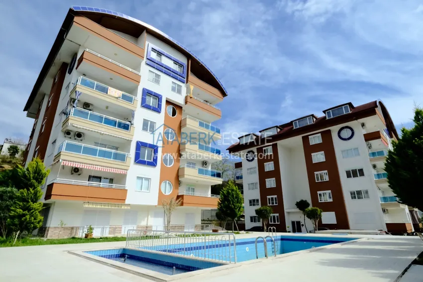 Меблированная трехкомнатная квартира в современном комплексе Авсаллар, Алания 1 