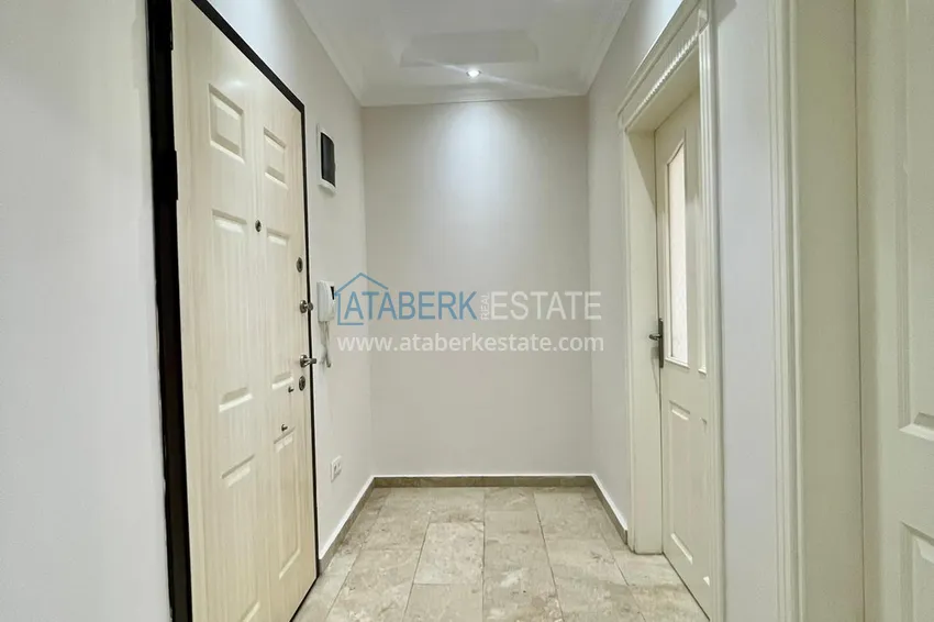 Приобрести Квартира с мебелью и видом на горы в центре Алании 1