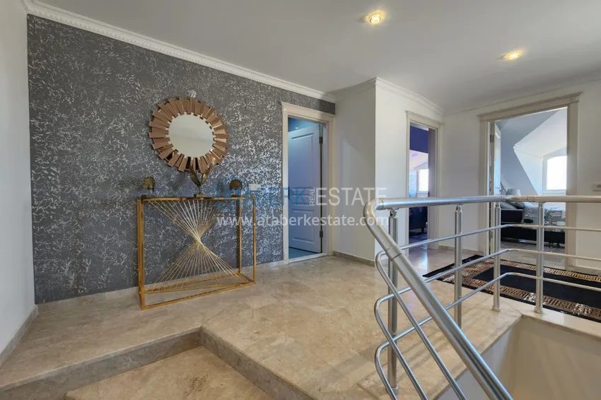 Приобрести Огромный пятикомнатный пентхаус с мебелью и видом на море – район Оба 30