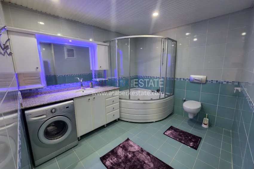 Приобрести Огромный пятикомнатный пентхаус с мебелью и видом на море – район Оба 31