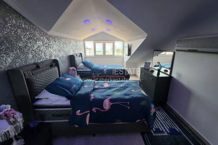 Приобрести Огромный пятикомнатный пентхаус с мебелью и видом на море – район Оба 36