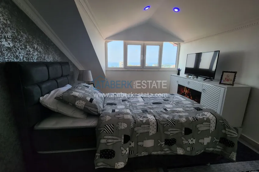 Приобрести Огромный пятикомнатный пентхаус с мебелью и видом на море – район Оба 44