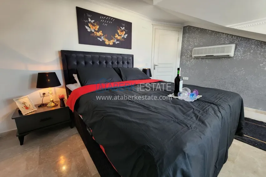 Приобрести Огромный пятикомнатный пентхаус с мебелью и видом на море – район Оба 49