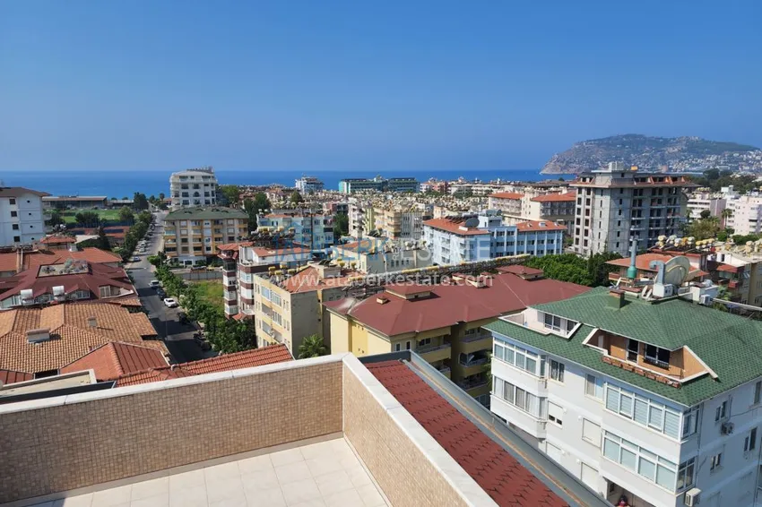 Приобрести Огромный пятикомнатный пентхаус с мебелью и видом на море – район Оба 51