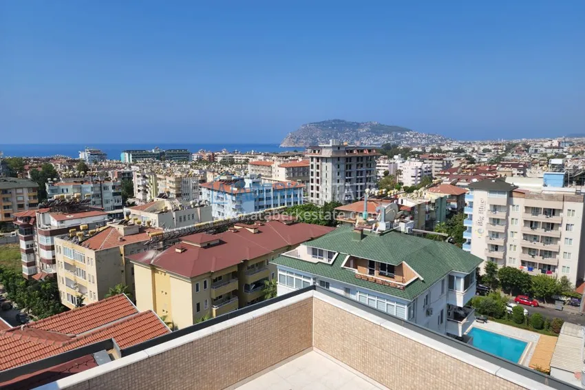 Приобрести Огромный пятикомнатный пентхаус с мебелью и видом на море – район Оба 52